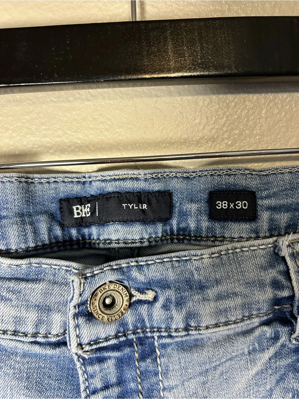 BKE Light Blue Straight Men’s Jeans size 38x 30